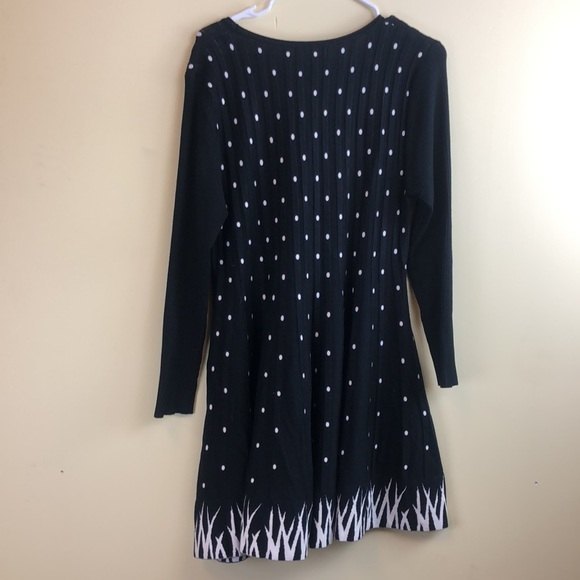 Sweater Dress - Picture 6 of 6